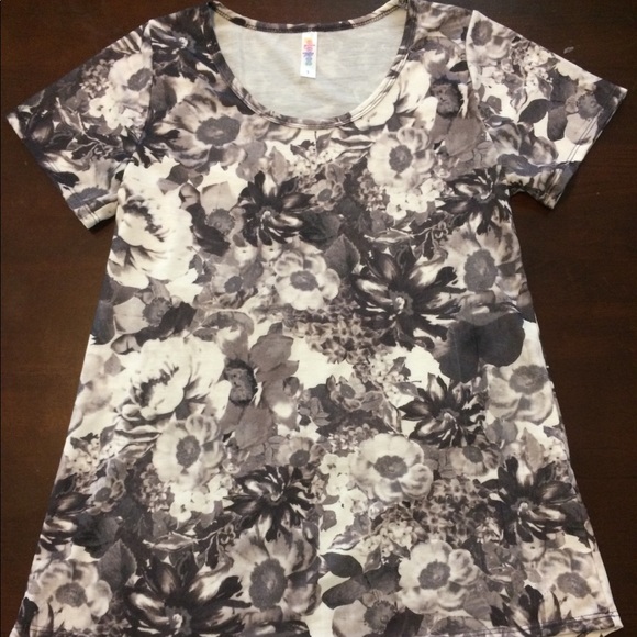 LuLaRoe Tops - LuLaRoe Floral Classic Tee